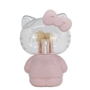NIB Impressions Vanity Hello Kitty 6 pc brush set